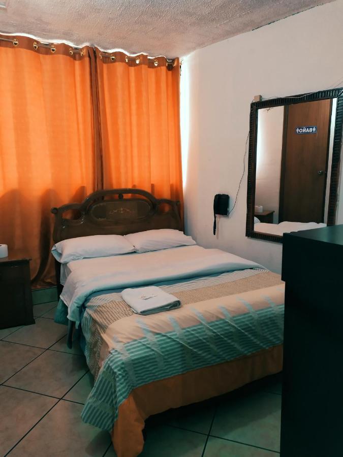 Hostal Ajavi Del Sur Quito Luaran gambar