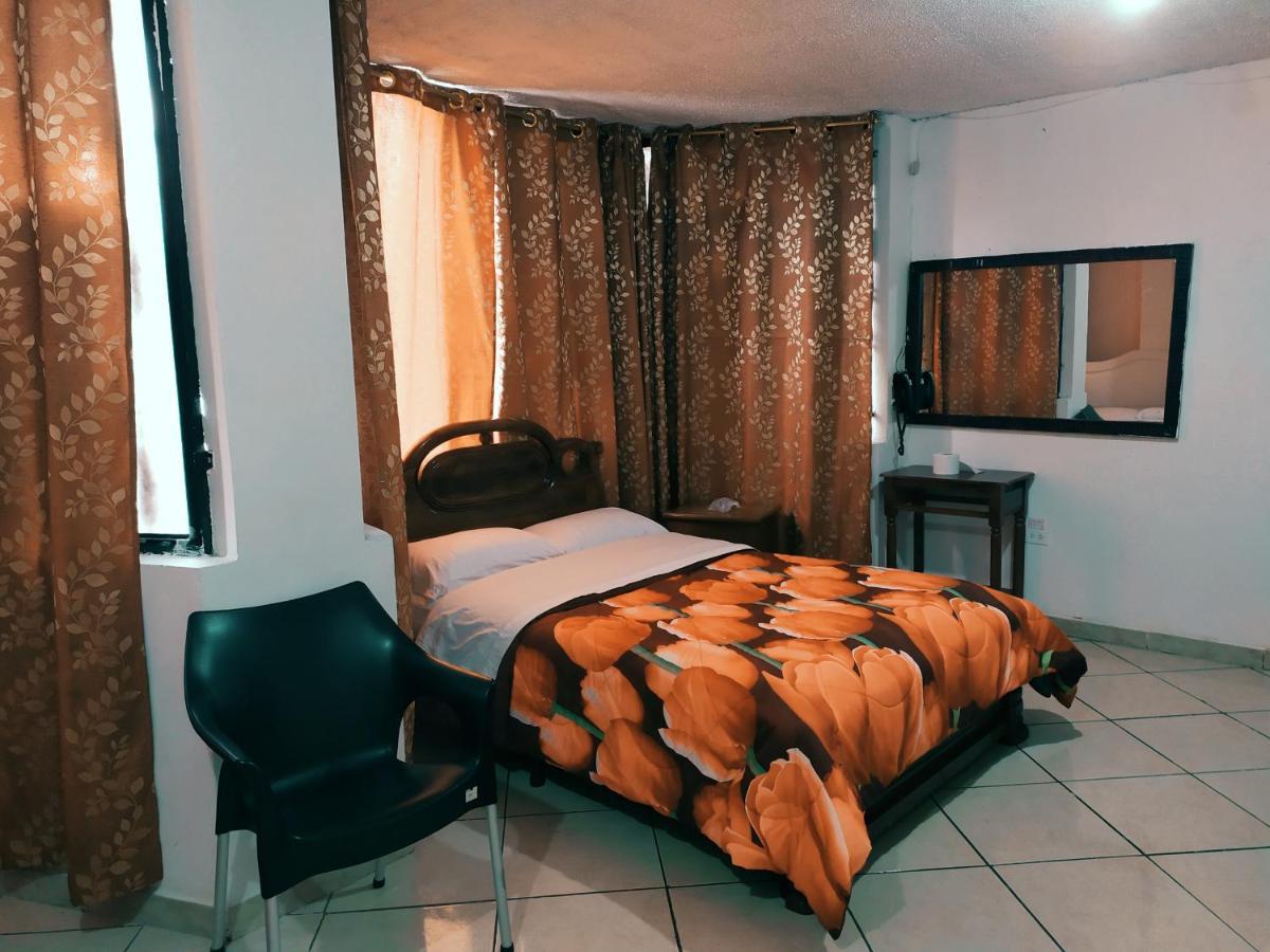 Hostal Ajavi Del Sur Quito Luaran gambar