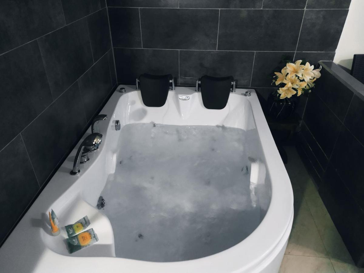 Hostal Ajavi Del Sur Quito Luaran gambar